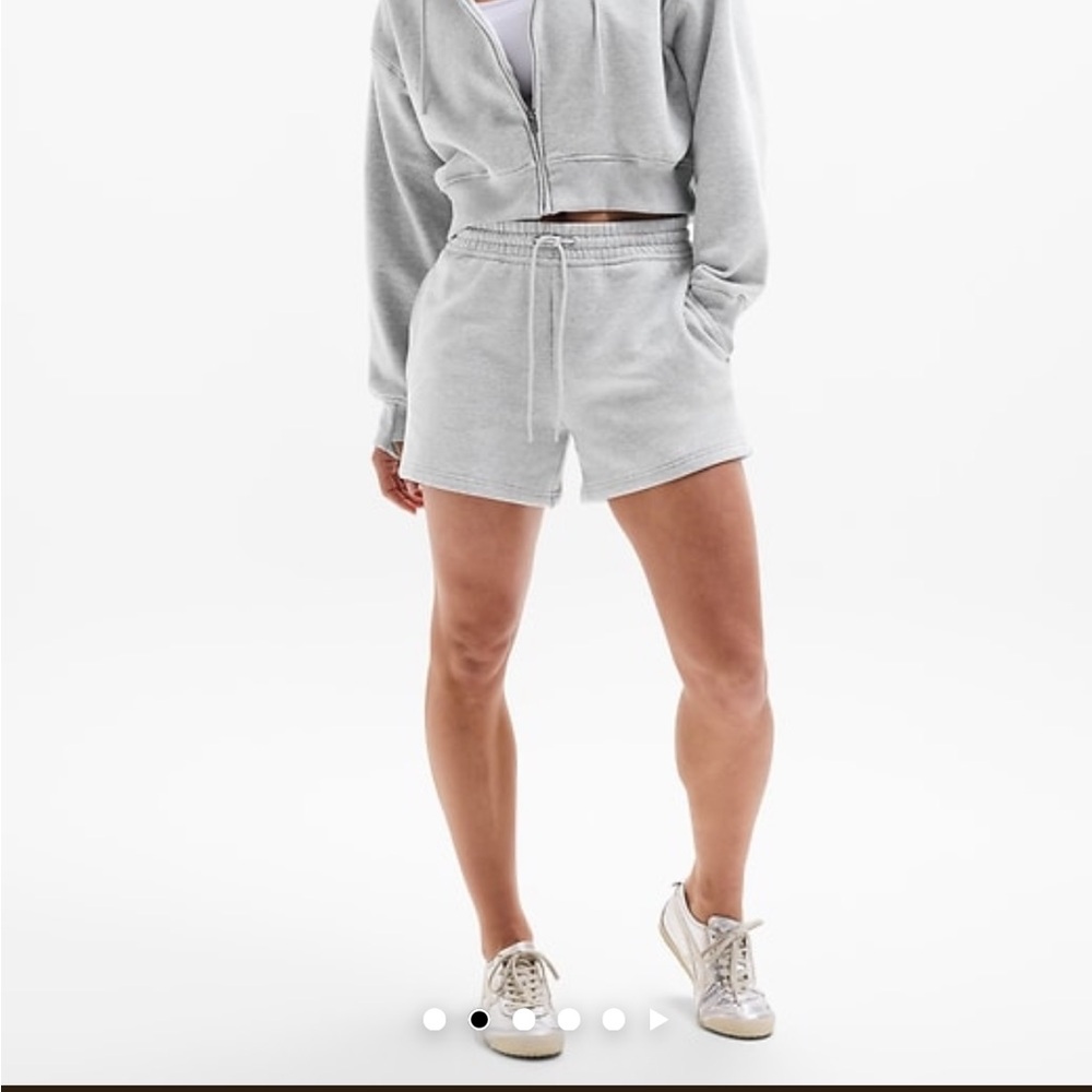 Athleta Forever Fleece 4in short